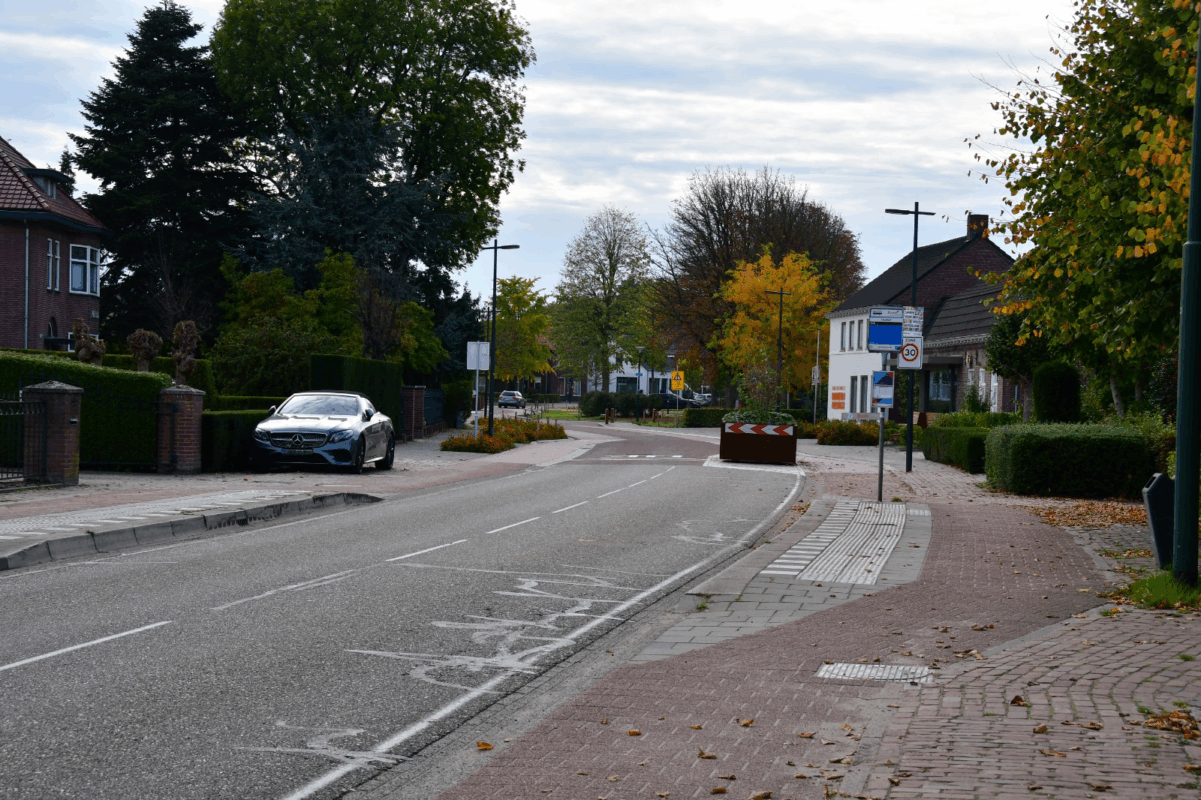 Foto van de Dorpstraat in Luyksgestel